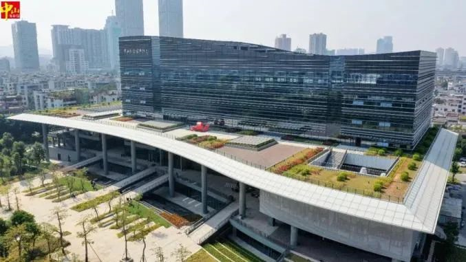 中亞工程案例展示丨坐書鄉(xiāng)觀日出日落，賞機場云卷云舒(圖1)