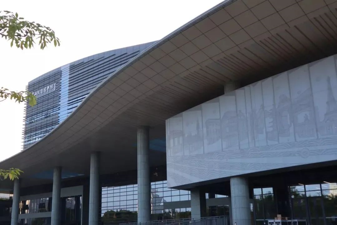 中亞工程案例展示丨坐書鄉(xiāng)觀日出日落，賞機場云卷云舒(圖3)