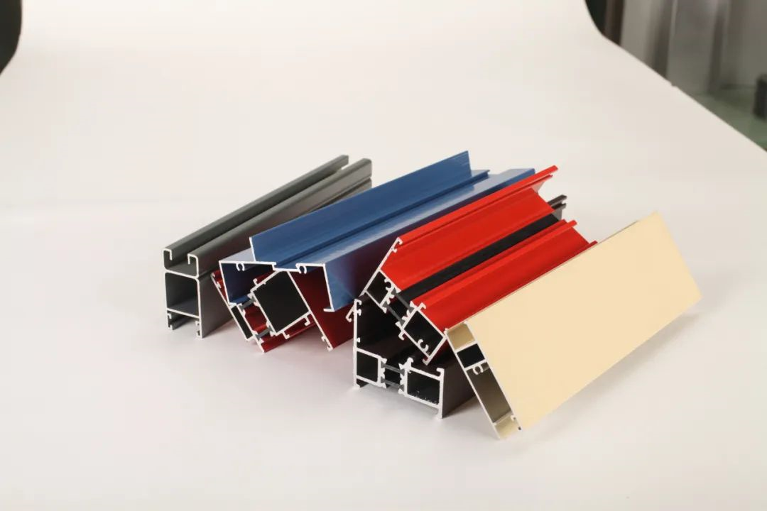 工業(yè)鋁型材可根據(jù)哪些方面進(jìn)行選型？中亞鋁業(yè)告訴你！(圖1)